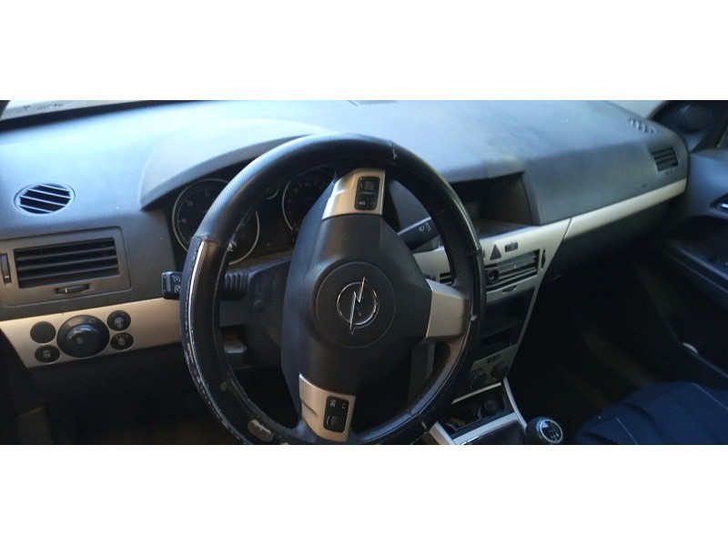 opel astra h (a04) del año 2007