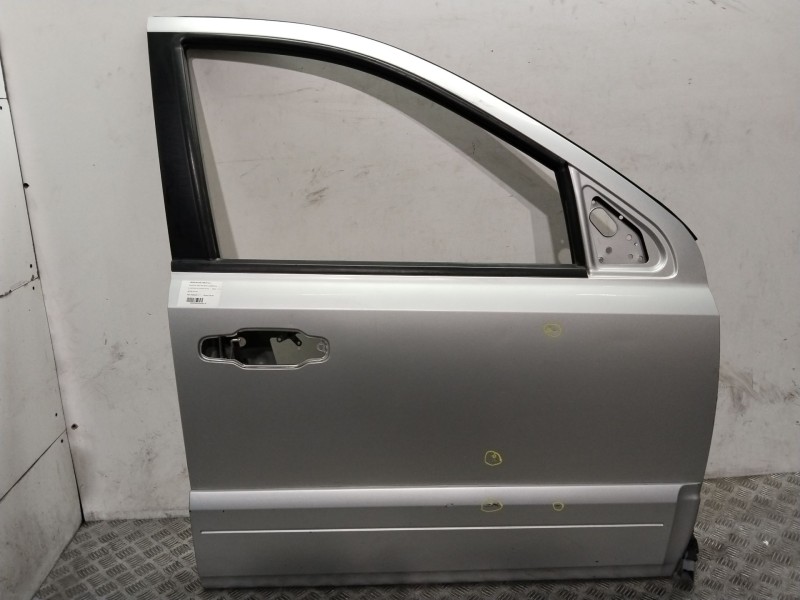 Recambio de puerta delantera derecha para kia sorento 2.5 crdi active referencia OEM IAM 760043E111 PLATA 