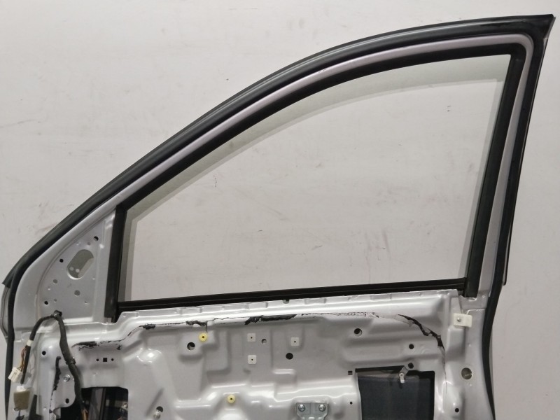 Recambio de puerta delantera derecha para kia sorento 2.5 crdi active referencia OEM IAM 760043E111 PLATA 