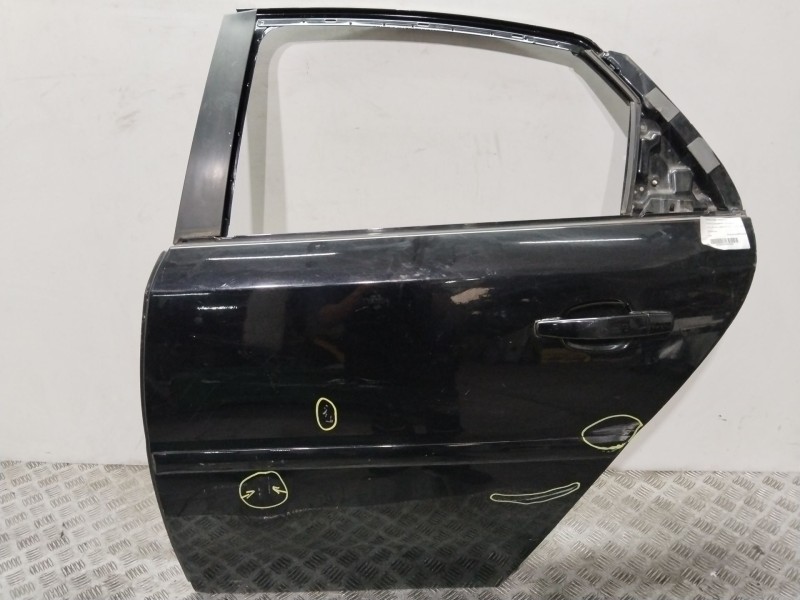 Recambio de puerta trasera izquierda para opel vectra c berlina club referencia OEM IAM  NEGRO 