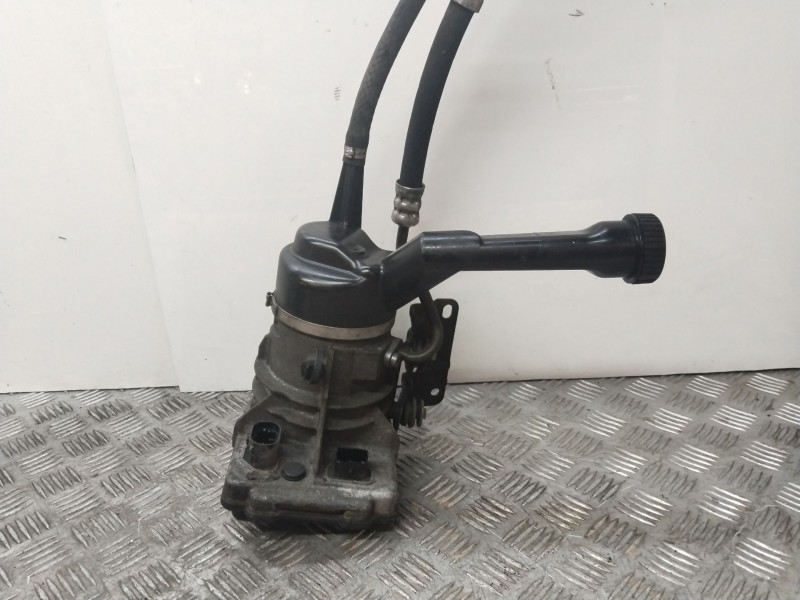 Recambio de bomba direccion para citroën c4 picasso sx referencia OEM IAM 9681965580  