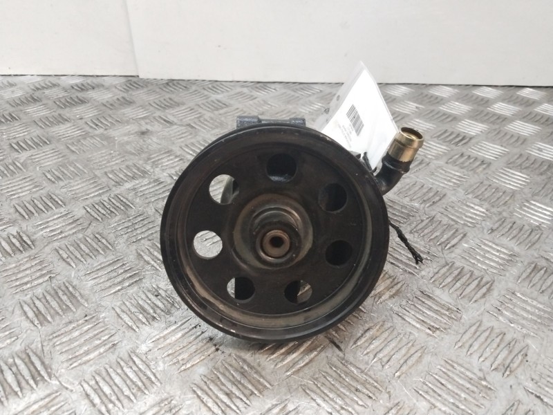 Recambio de bomba direccion para ford focus berlina (cak) ambiente referencia OEM IAM 1371089  
