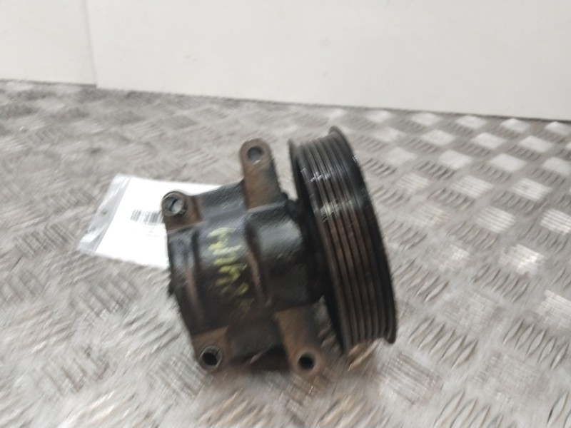 Recambio de bomba direccion para ford focus berlina (cak) ambiente referencia OEM IAM 1371089  