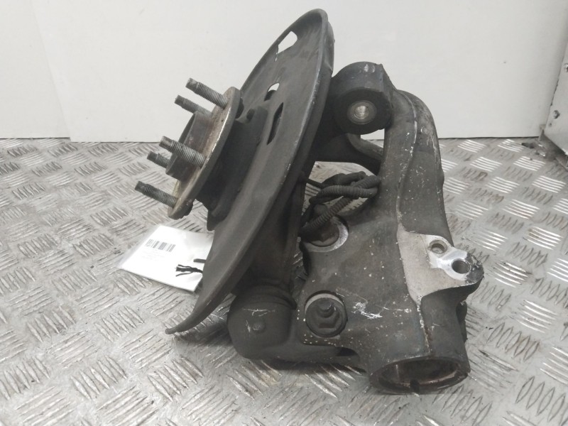 Recambio de mangueta delantera derecha para opel astra j gtc sportive referencia OEM IAM 13583479  