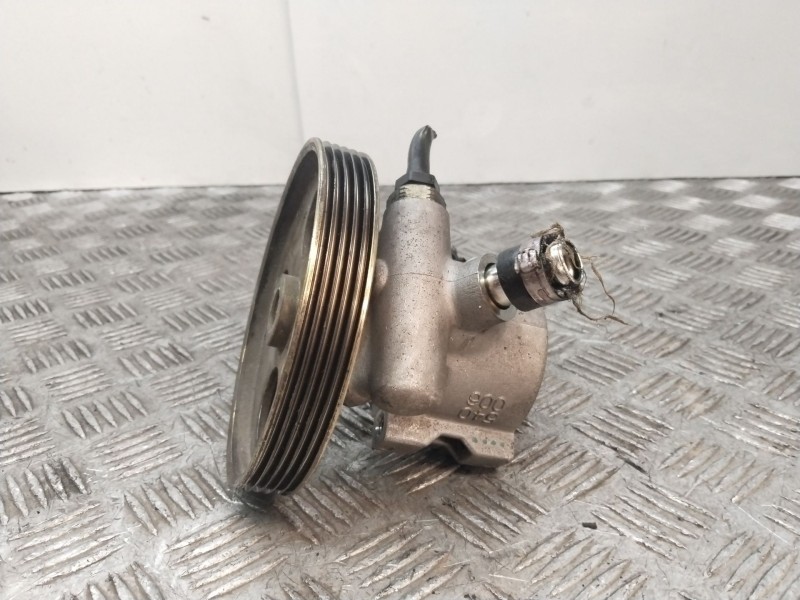 Recambio de bomba direccion para citroën xsara (n1) 1.6 i referencia OEM IAM 9631136680  