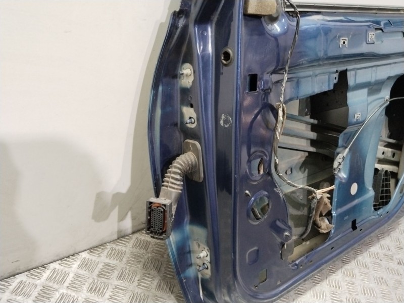 Recambio de puerta delantera derecha para renault megane ii berlina 5p confort expression referencia OEM IAM  AZUL 