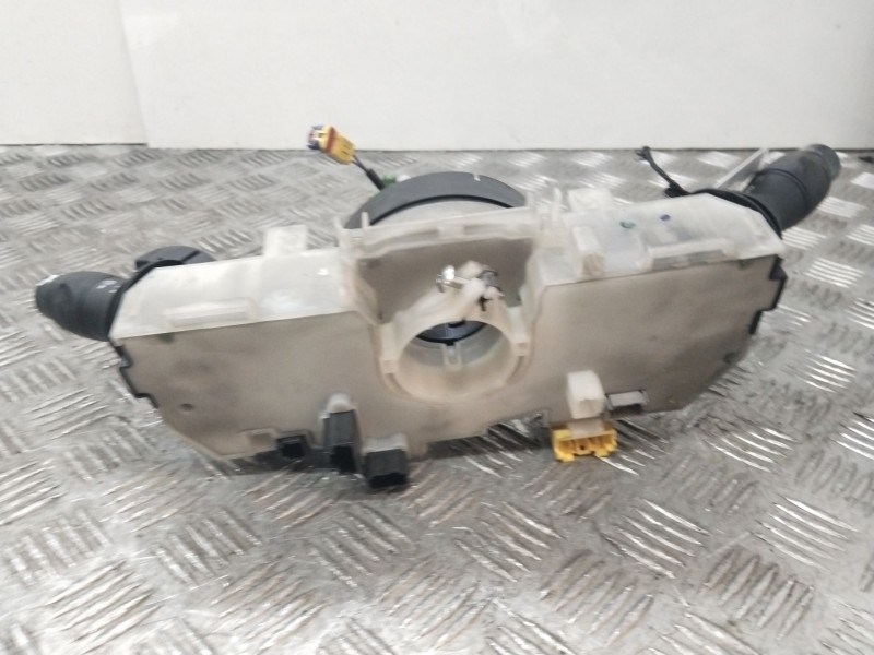 Recambio de mando multifuncion para renault megane iii berlina 5 p dynamique referencia OEM IAM 255520014R  