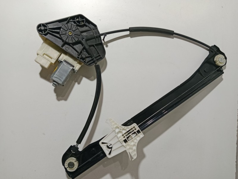 Recambio de elevalunas trasero derecho para seat toledo (kg3) style referencia OEM IAM 5JA959812F  