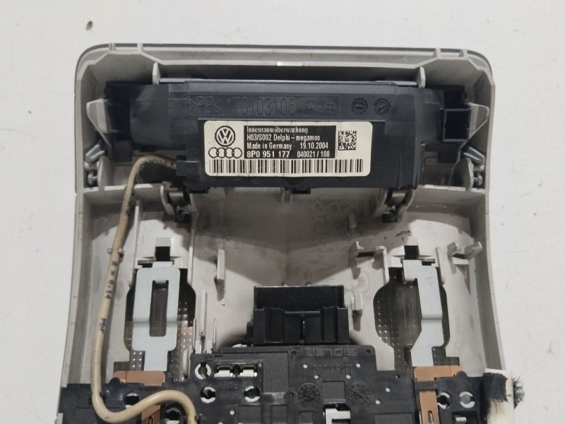 Recambio de luz interior central para audi a3 (8p) 3.2 ambition quattro referencia OEM IAM 8P0951177  