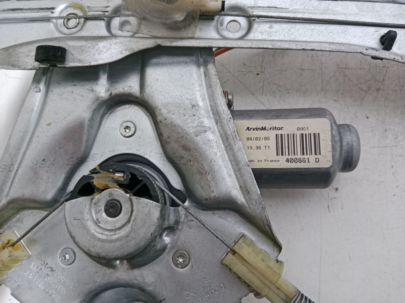 Recambio de elevalunas delantero derecho para renault clio iii confort dynamique referencia OEM IAM 8200291147  400861D