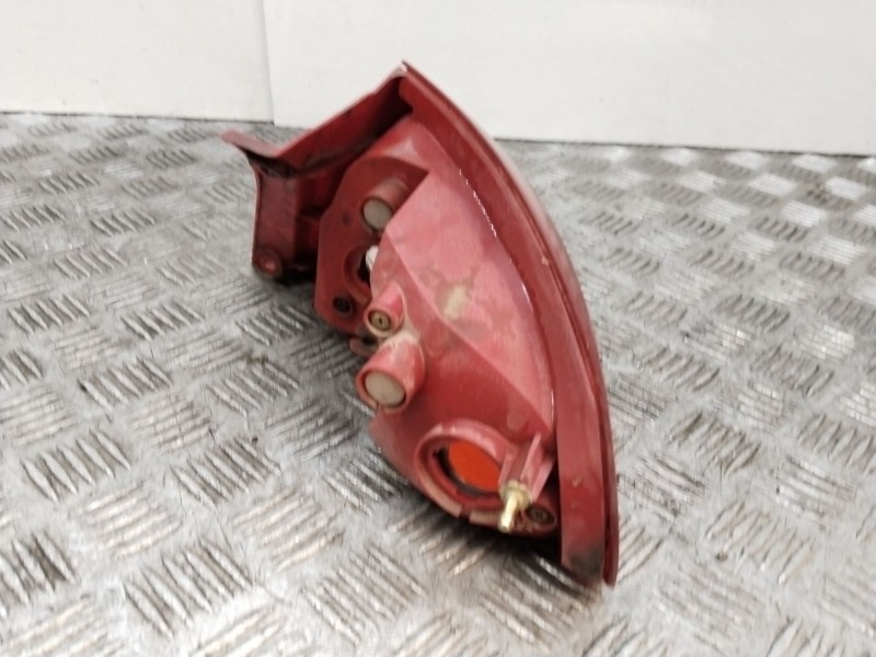 Recambio de piloto trasero izquierdo para chevrolet lacetti (j200) 1.6 referencia OEM IAM 96387724  