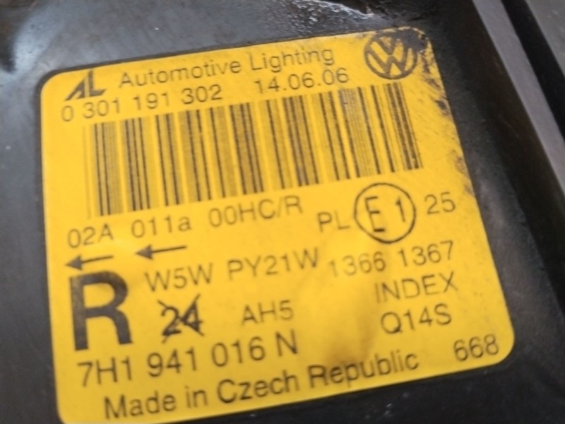 Recambio de faro derecho para volkswagen transporter t5 autobús (7hb, 7hj, 7eb, 7ej) 1.9 tdi referencia OEM IAM 7H1941016N  