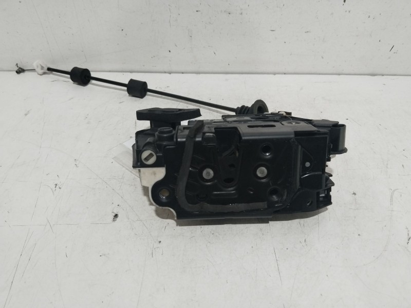 Recambio de cerradura puerta trasera izquierda para skoda rapid active referencia OEM IAM 5E0839015A  