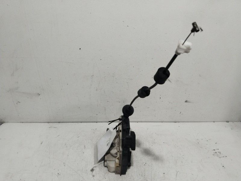 Recambio de cerradura puerta trasera izquierda para skoda rapid active referencia OEM IAM 5E0839015A  