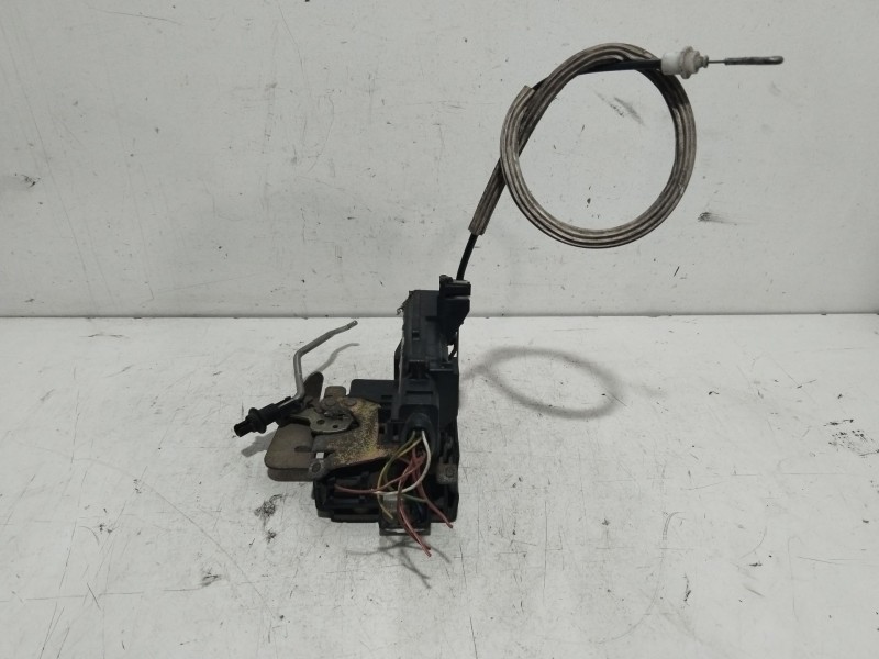 Recambio de cerradura puerta delantera derecha para audi a6 berlina (4b2) 2.4 (121kw) referencia OEM IAM 401837016  