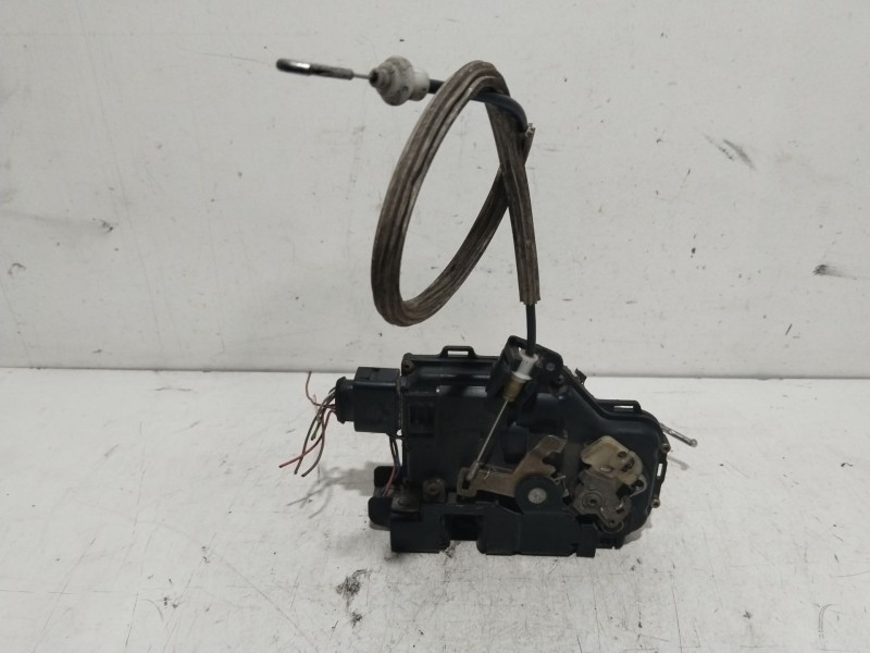 Recambio de cerradura puerta delantera derecha para audi a6 berlina (4b2) 2.4 (121kw) referencia OEM IAM 401837016  