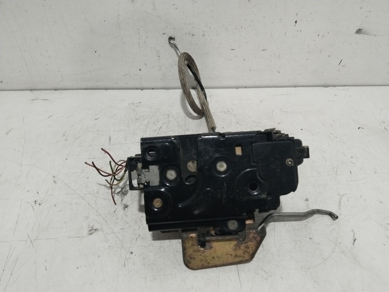 Recambio de cerradura puerta delantera derecha para audi a6 berlina (4b2) 2.4 (121kw) referencia OEM IAM 401837016  