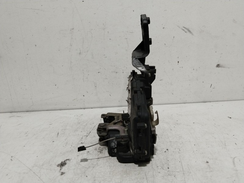 Recambio de cerradura puerta delantera izquierda para volkswagen passat berlina (3b2) comfortline referencia OEM IAM 3B0885737EF