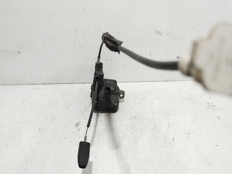 Recambio de cerradura puerta delantera derecha para opel astra f berlina básico referencia OEM IAM   