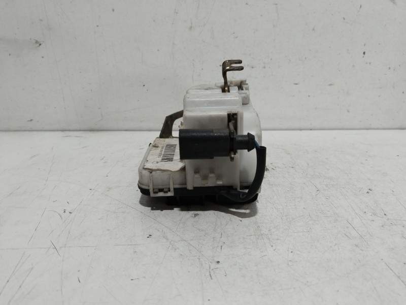 Recambio de cerradura puerta delantera derecha para seat ibiza (6k1) free sky referencia OEM IAM 6K3837016D  