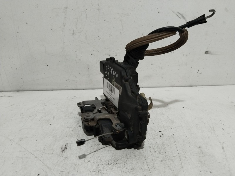 Recambio de cerradura puerta delantera izquierda para seat toledo (1m2) signo referencia OEM IAM 3B1837015A  