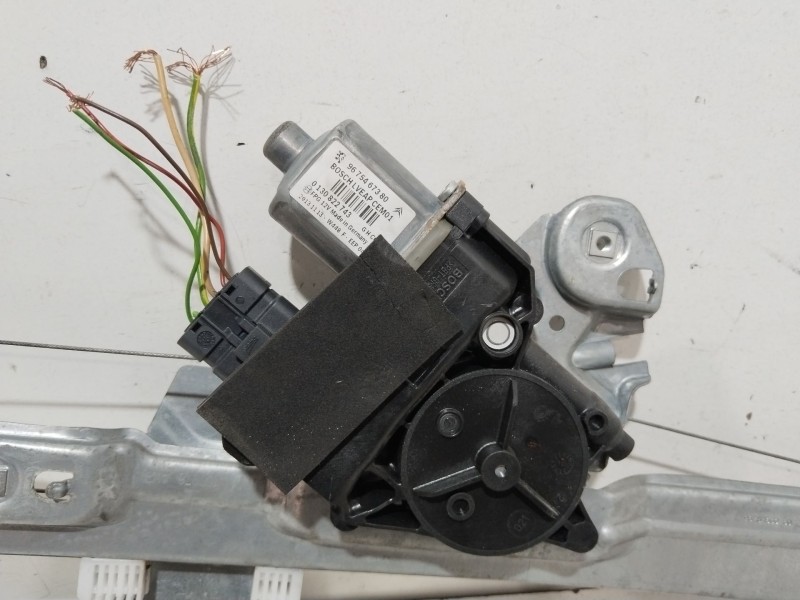 Recambio de elevalunas delantero derecho para peugeot 308 sw sport referencia OEM IAM 9675467380  