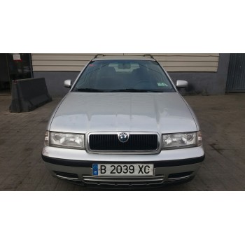 SKODA OCTAVIA BERLINA (1U2)
