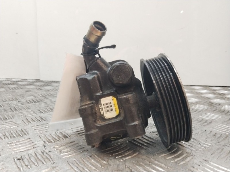 Recambio de bomba direccion para ford fiesta (cbk) ghia referencia OEM IAM 96BF3A733AD  