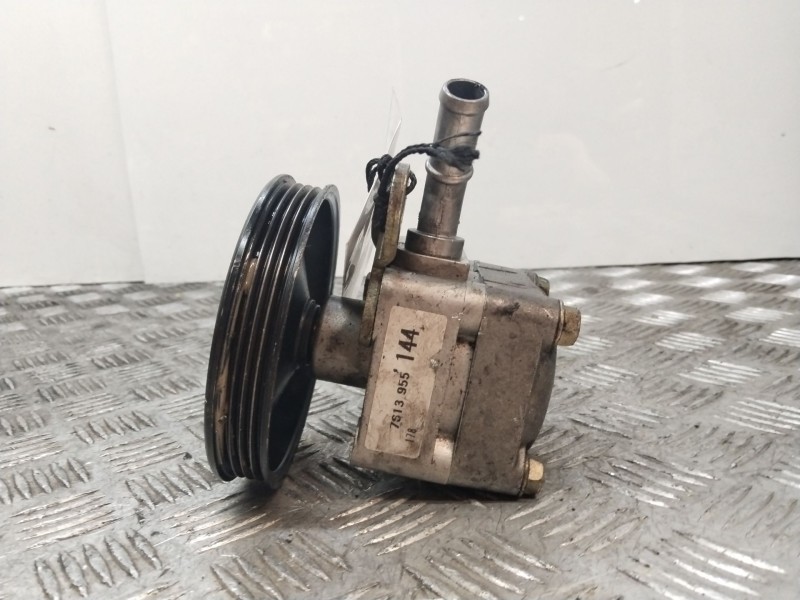 Recambio de bomba direccion para nissan almera (n16/e) acenta referencia OEM IAM 7611332111  