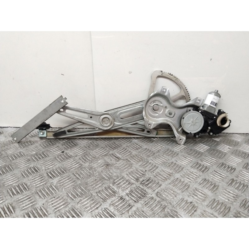 Recambio de elevalunas delantero izquierdo para toyota yaris connect referencia OEM IAM 857020F010  