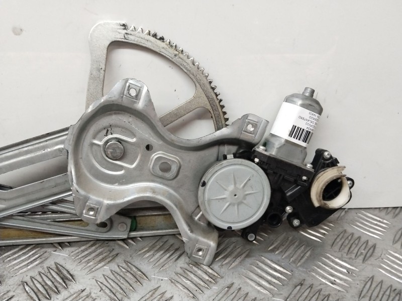 Recambio de elevalunas delantero izquierdo para toyota yaris connect referencia OEM IAM 857020F010  