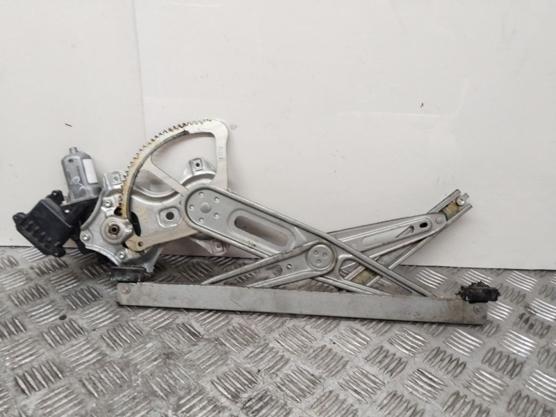 Recambio de elevalunas delantero izquierdo para toyota yaris connect referencia OEM IAM 857020F010  