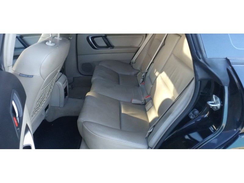 subaru legacy berl. b13 (bl) del año 2004