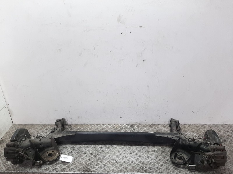 Recambio de puente trasero para kia carens ( ) drive referencia OEM IAM 55100A4060  