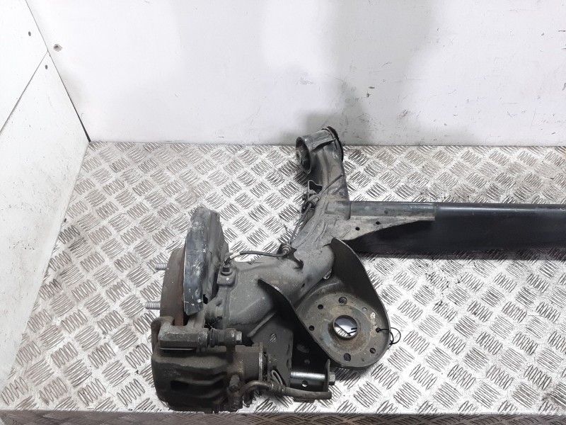 Recambio de puente trasero para kia carens ( ) drive referencia OEM IAM 55100A4060  