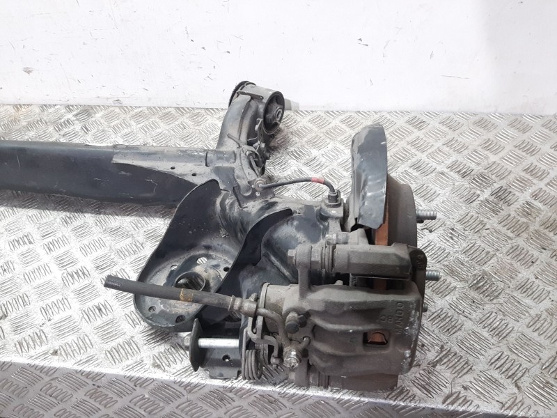 Recambio de puente trasero para kia carens ( ) drive referencia OEM IAM 55100A4060  