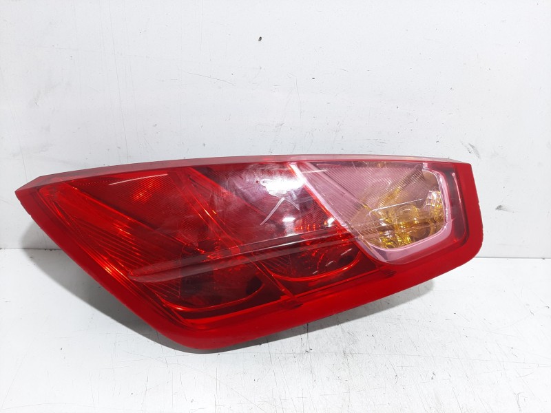 Recambio de piloto trasero derecho para fiat grande punto (199) 1.4 referencia OEM IAM 51701590  