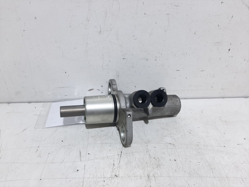 Recambio de bomba freno para audi a4 b5 avant (8d5) 1.9 tdi referencia OEM IAM    Recambio de bomba freno para audi a4 b5 avant (8d5) 1.9 tdi referencia OEM IAM