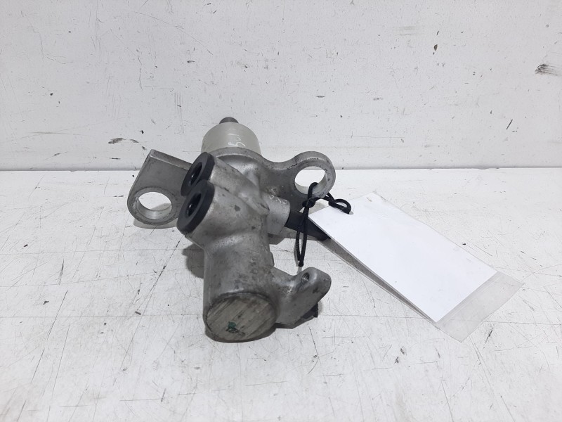 Recambio de bomba freno para audi a4 b5 avant (8d5) 1.9 tdi referencia OEM IAM    Recambio de bomba freno para audi a4 b5 avant (8d5) 1.9 tdi referencia OEM IAM
