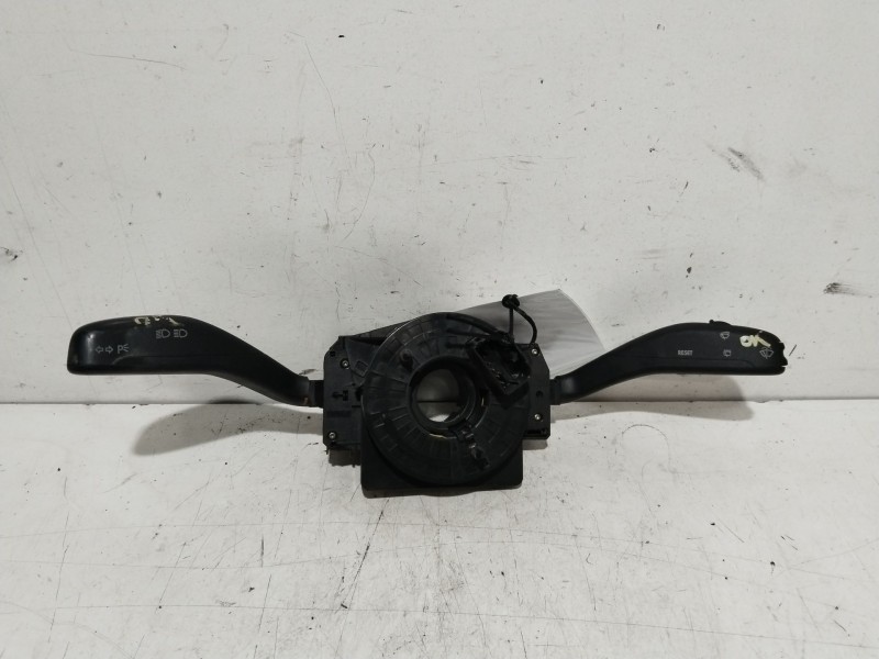 Recambio de mando multifuncion para volkswagen polo (9n1) highline referencia OEM IAM 4340610  