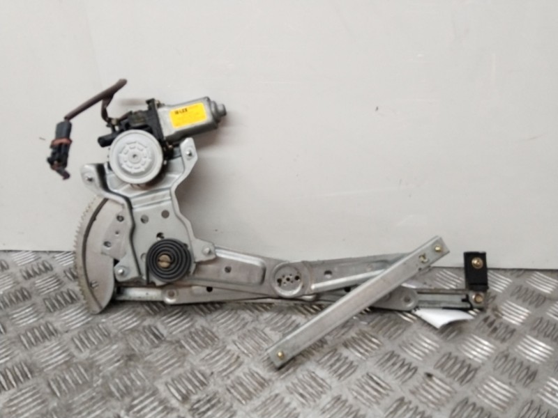 Recambio de elevalunas delantero derecho para kia carens 2.0 crdi ex monovolumen referencia OEM IAM 0K2FA5856Y  