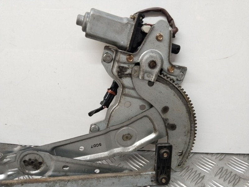 Recambio de elevalunas delantero derecho para kia carens 2.0 crdi ex monovolumen referencia OEM IAM 0K2FA5856Y  