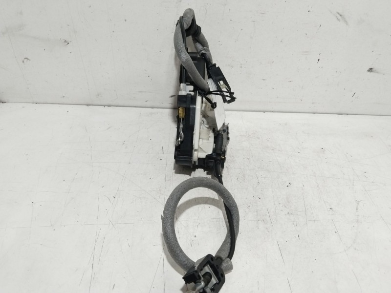 Recambio de cerradura puerta delantera izquierda para volkswagen polo (6r1) advance referencia OEM IAM 5K1837015D  