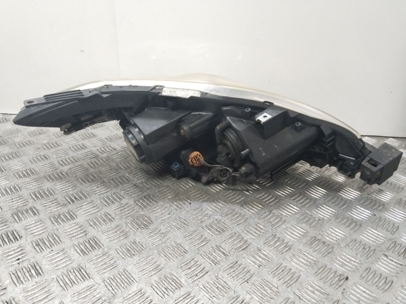 Recambio de faro izquierdo para mazda 5 (cr19) 2.0 cd (cr19) referencia OEM IAM C23551040  