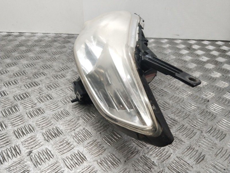 Recambio de faro izquierdo para mazda 5 (cr19) 2.0 cd (cr19) referencia OEM IAM C23551040  