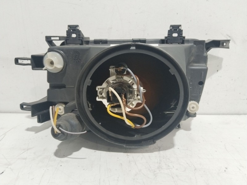Recambio de faro derecho para audi 80 avant básico berlina referencia OEM IAM   