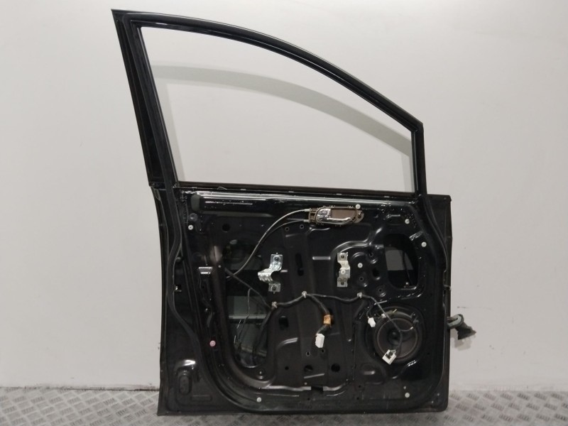 Recambio de puerta delantera izquierda para ssangyong rodius i 2.7 xdi referencia OEM IAM 6200421200  NEGRO