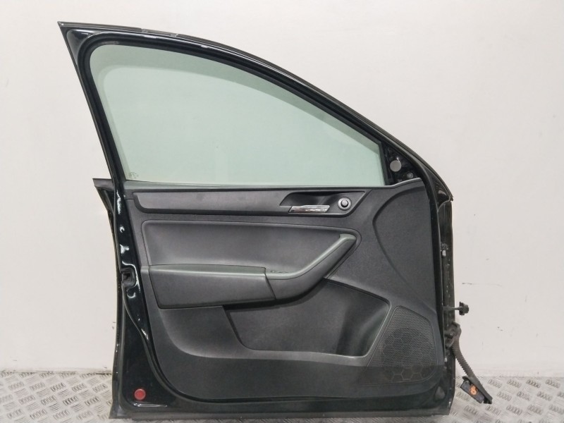 Recambio de puerta delantera izquierda para seat toledo iv (kg3) 1.6 tdi referencia OEM IAM 5JA831051C  AMARILLO