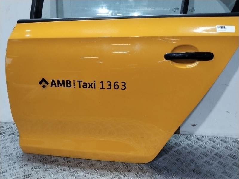 Recambio de puerta trasera izquierda para seat toledo iv (kg3) 1.6 tdi referencia OEM IAM 5JA833051C  AMARILLO