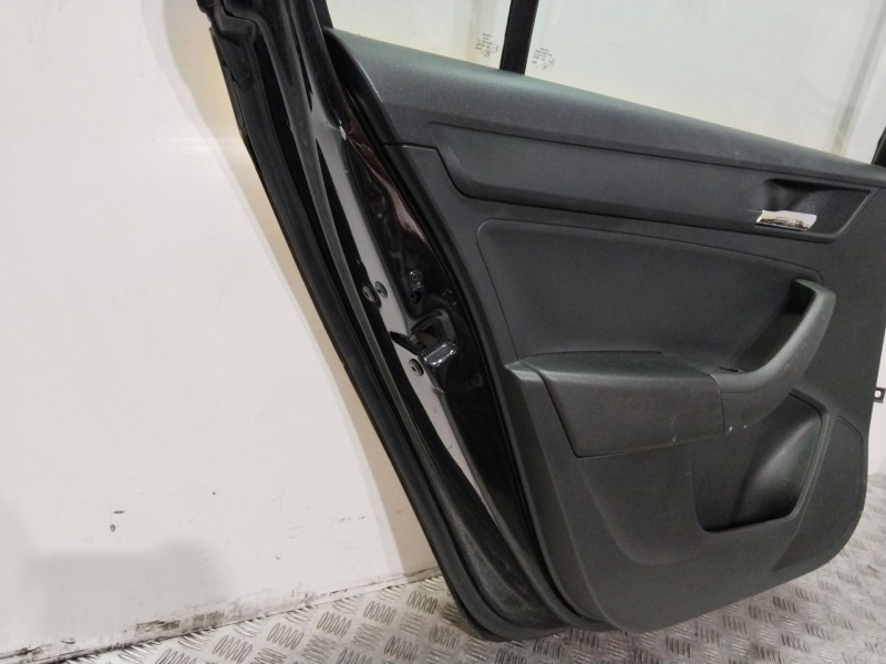 Recambio de puerta trasera izquierda para seat toledo iv (kg3) 1.6 tdi referencia OEM IAM 5JA833051C  AMARILLO